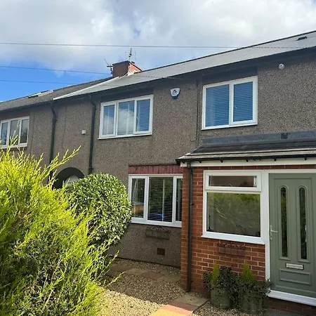 Hartley Retreat, Luxury Spacious Family Holiday home *